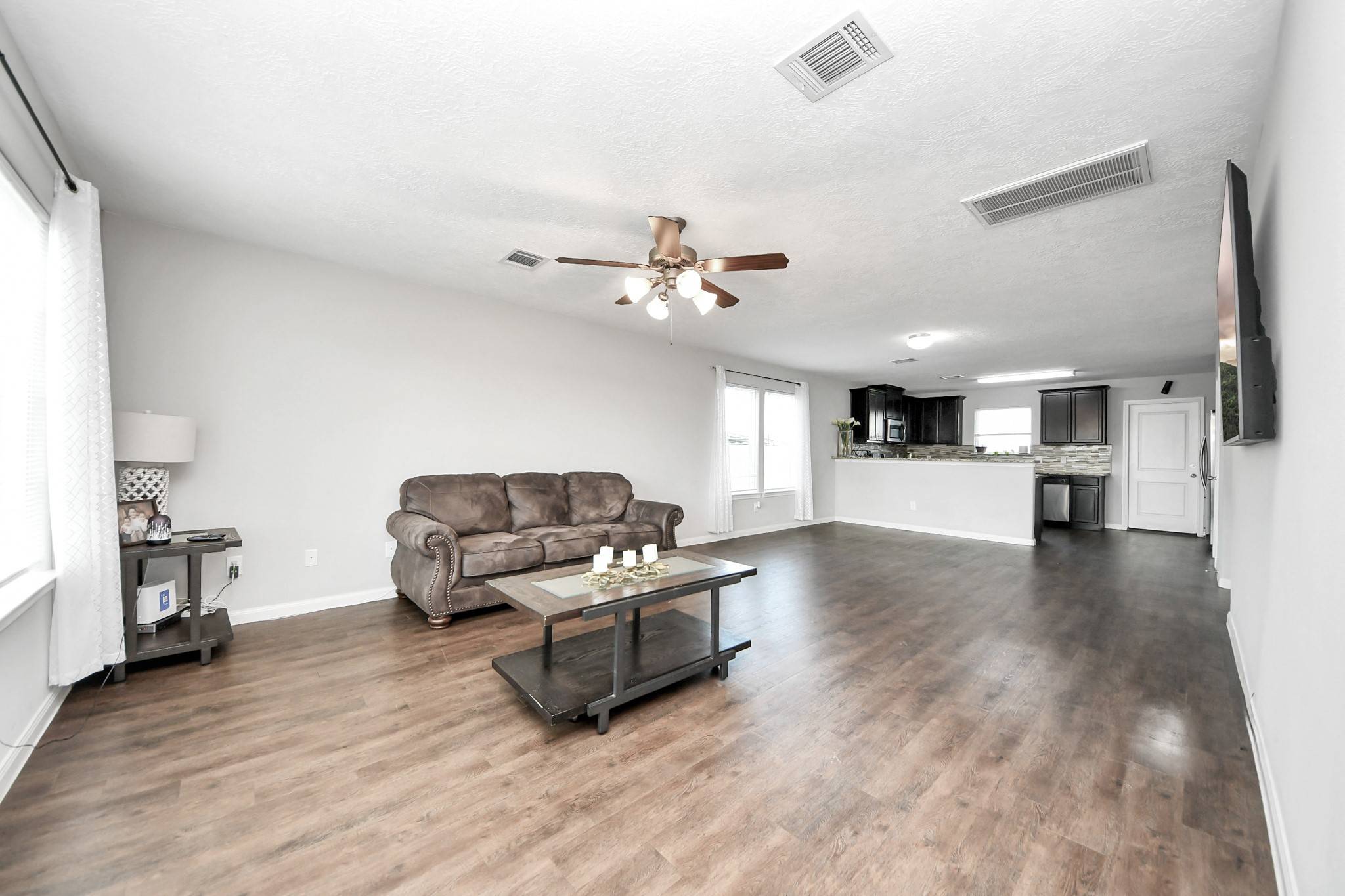 Cleveland, TX 77327,696 Road 5105