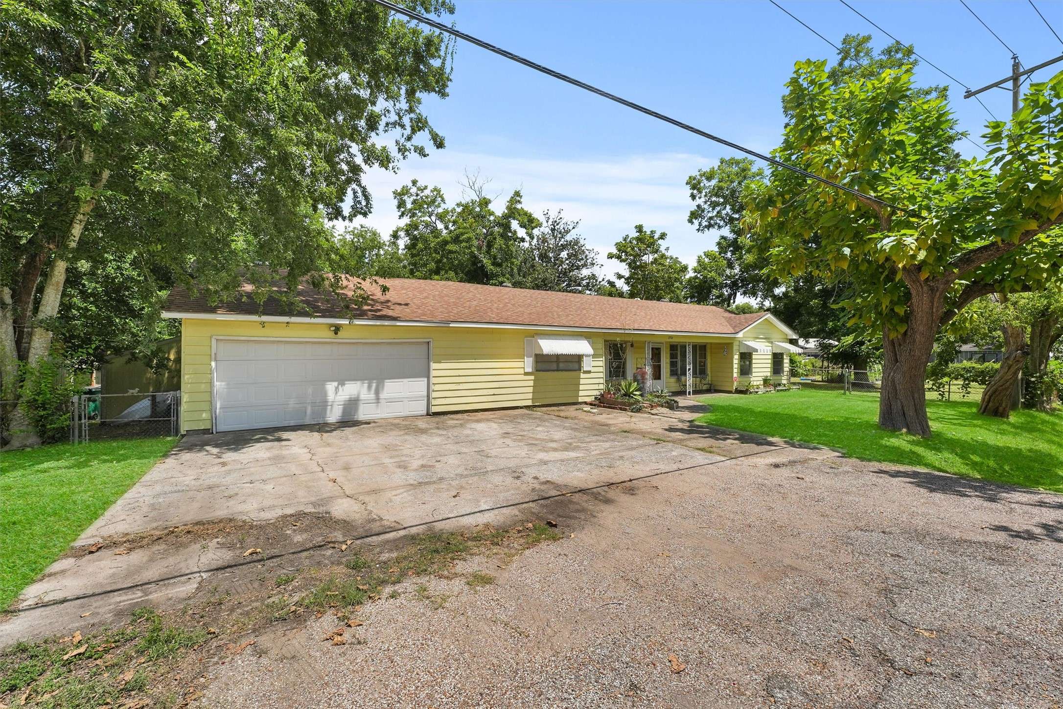 Baytown, TX 77520,2702 Mckinney RD