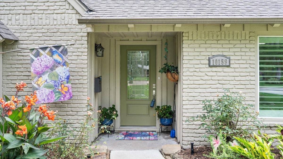 Houston, TX 77043,10159 Hazelhurst DR