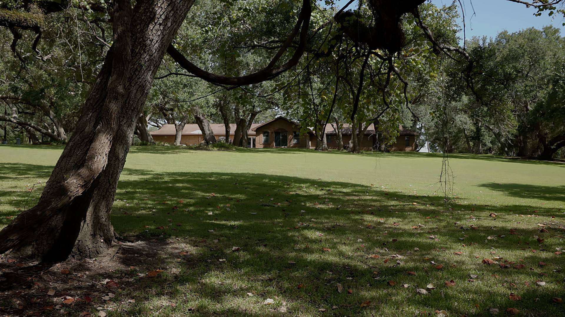 Palacios, TX 77440,406 Wilson Creek Road