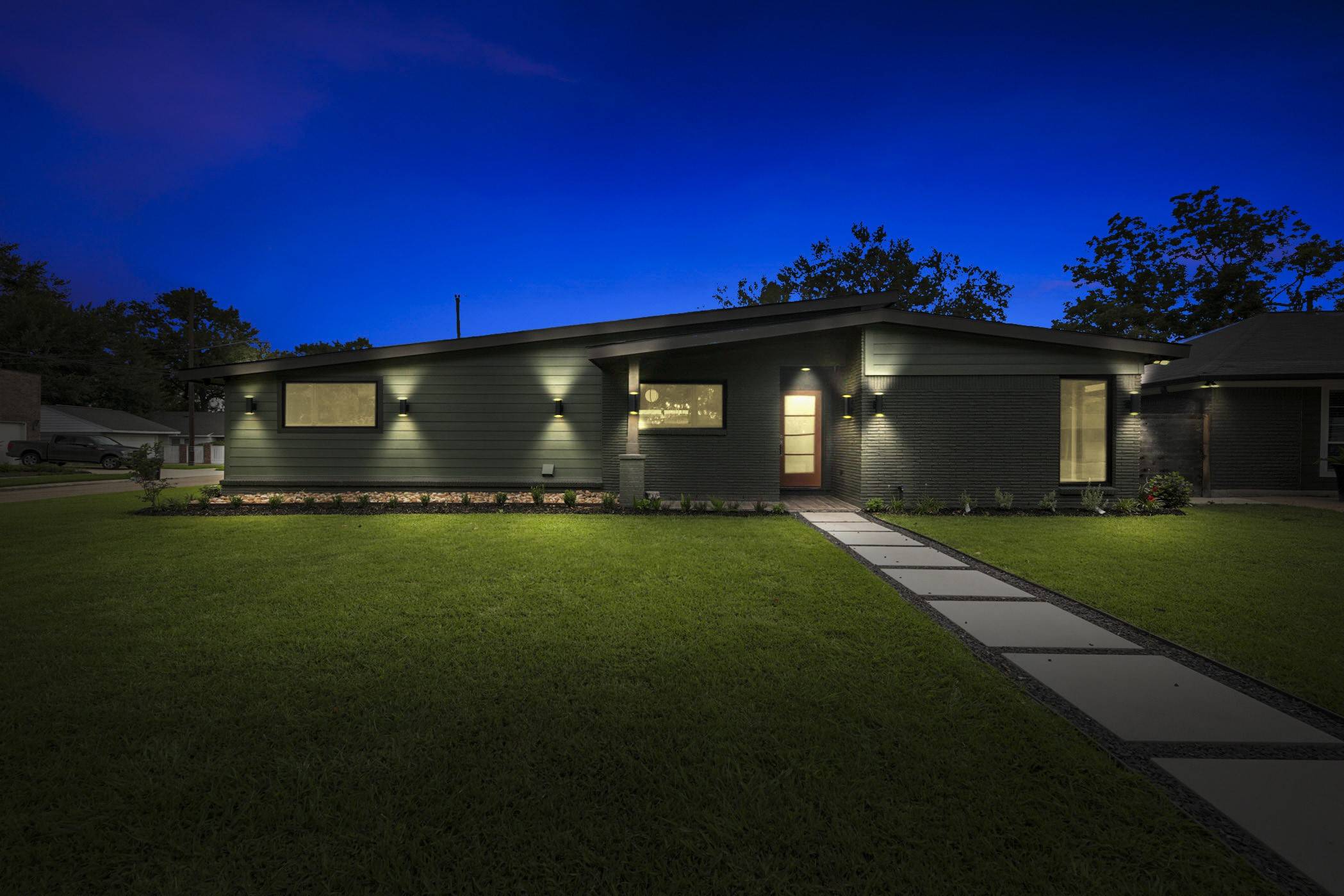 Houston, TX 77092,5030 Hialeah DR