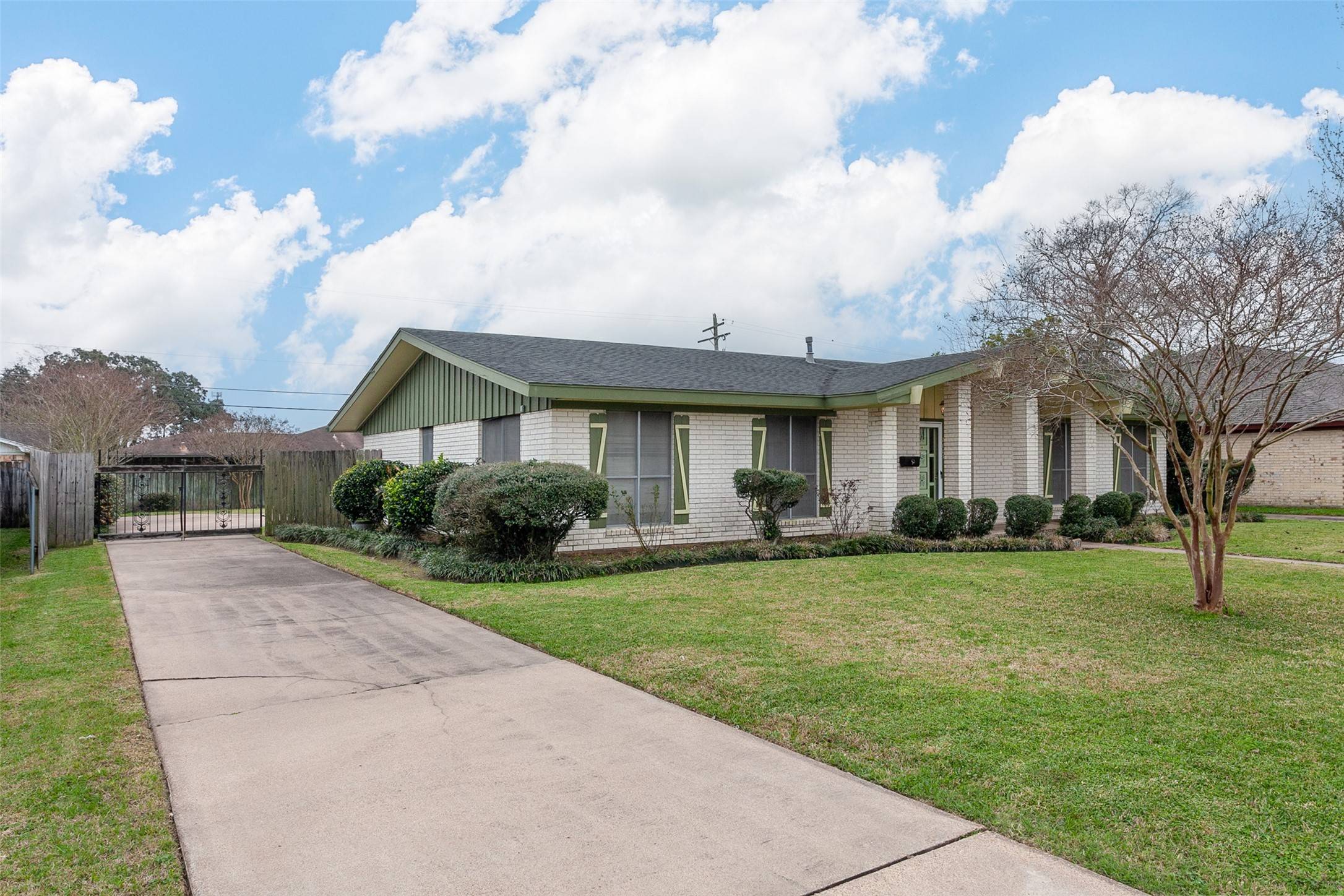 Nederland, TX 77627,2803 Memphis AVE
