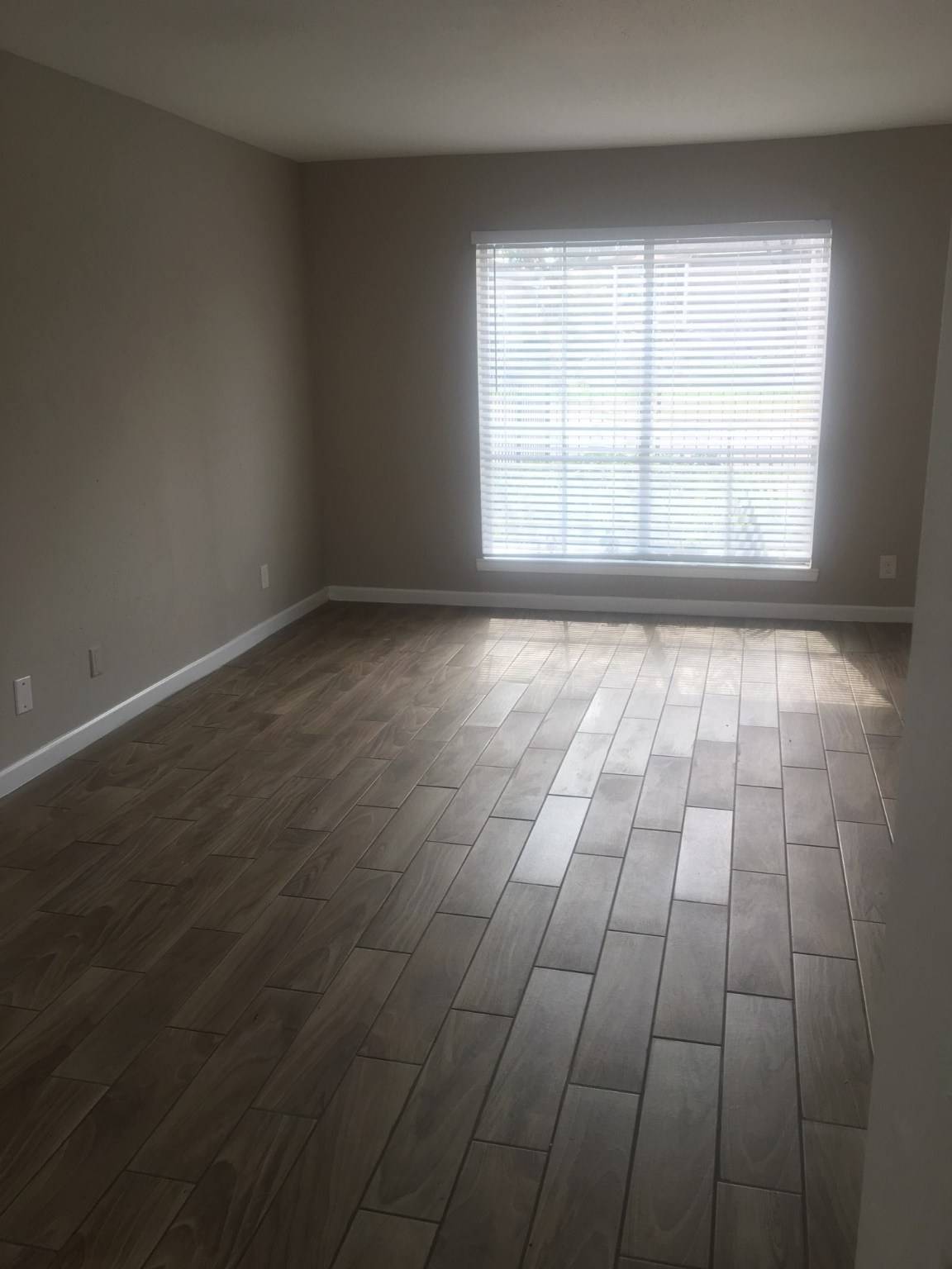 Houston, TX 77092,6200 W Tidwell RD #901