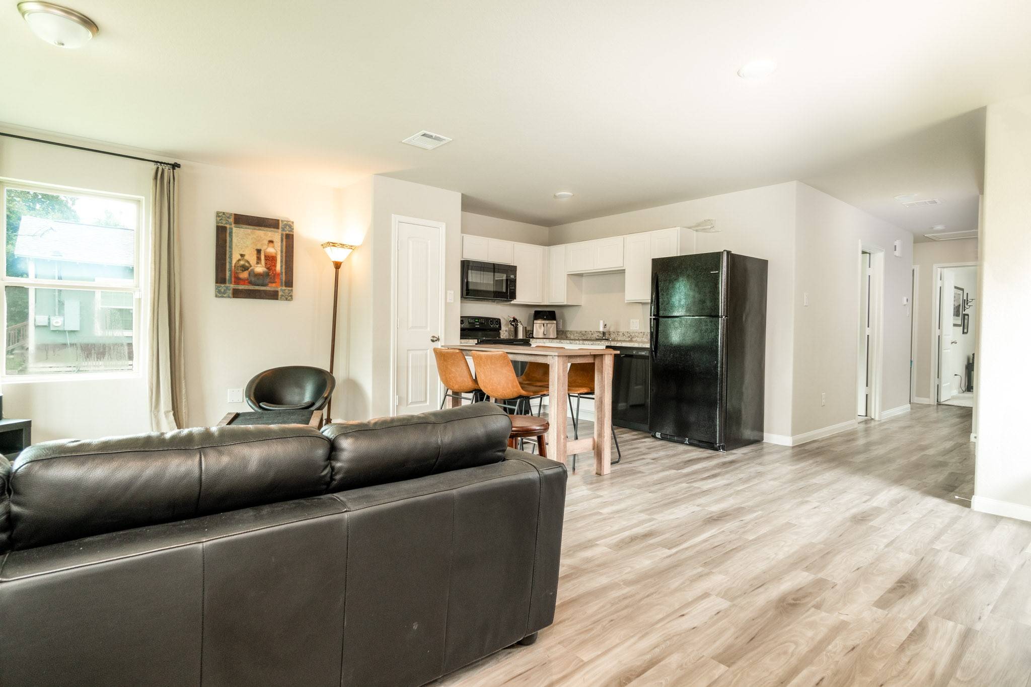 Angleton, TX 77515,729 W Ash ST