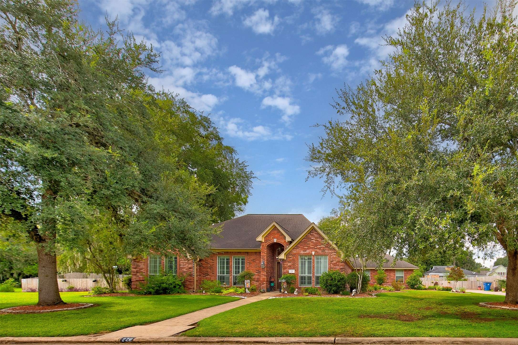 West Columbia, TX 77486,228 S Amherst DR