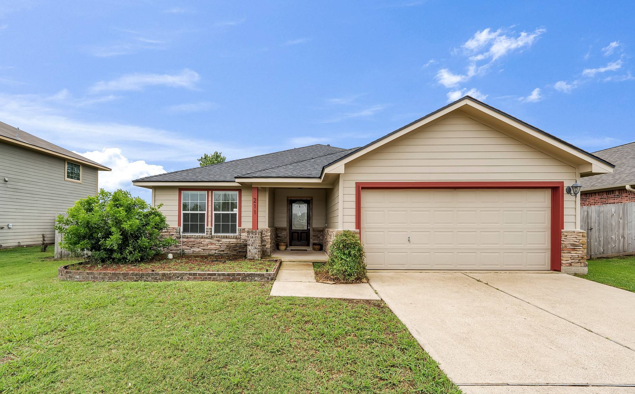 Navasota, TX 77868,211 Boulder Dr