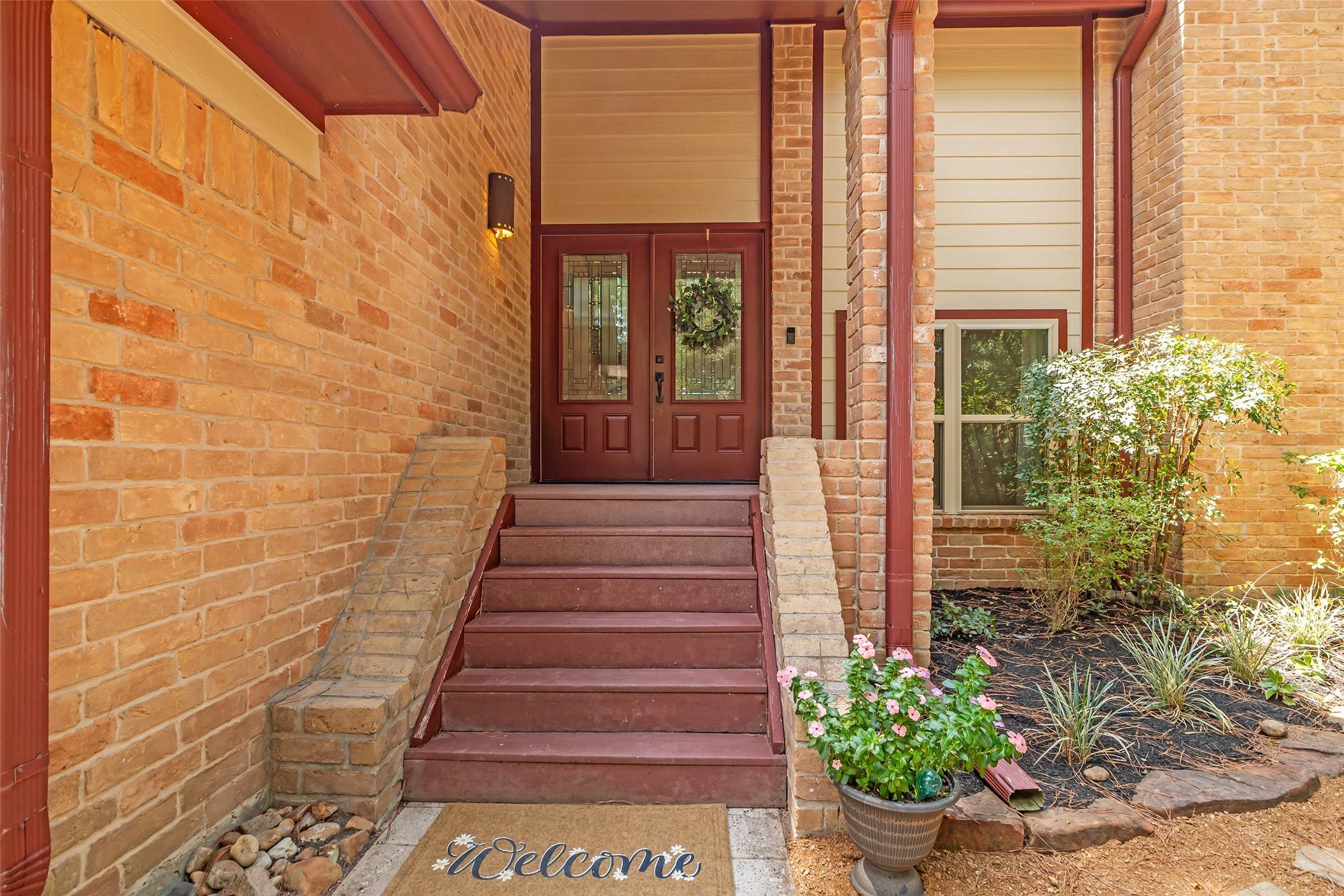 The Woodlands, TX 77381,29 Pinewood Forest CT