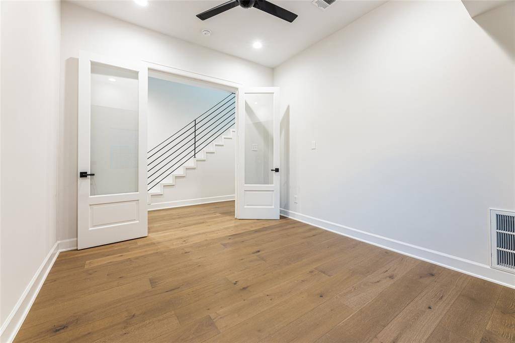 Houston, TX 77019,1610 Victor ST