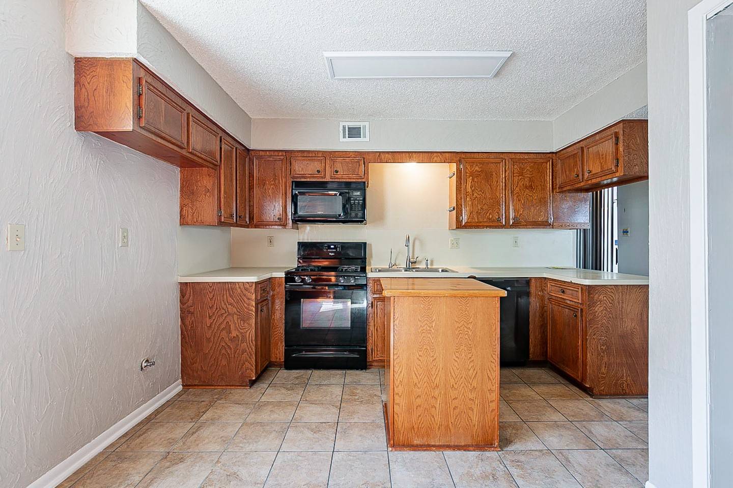 Stafford, TX 77477,534 Shady Dale DR