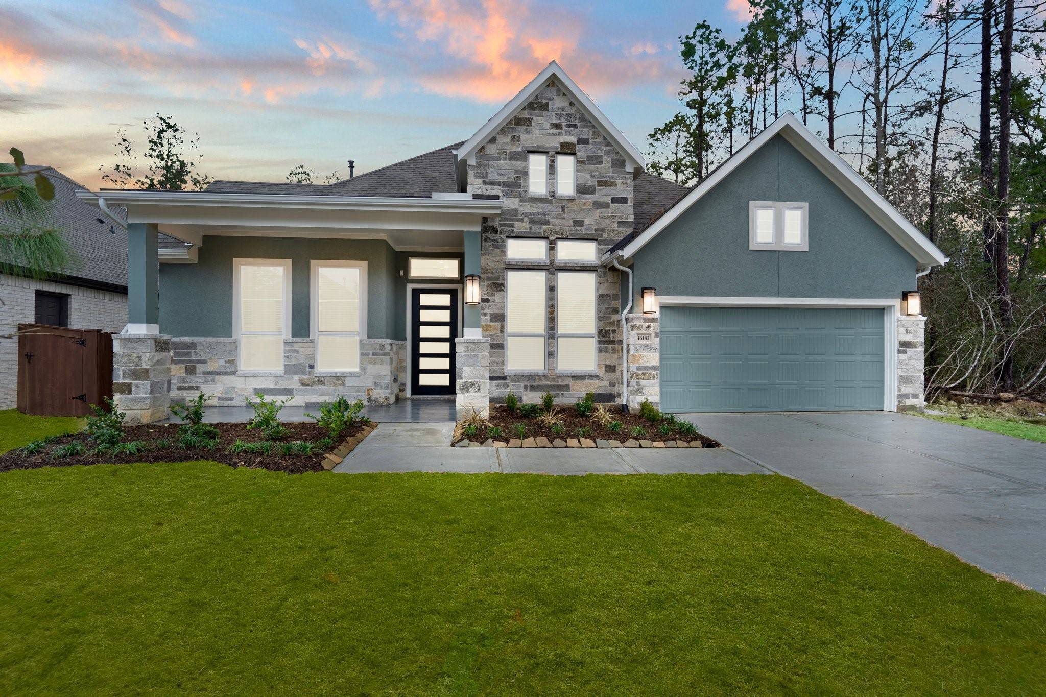 Conroe, TX 77302,15747 hoptree heights LN