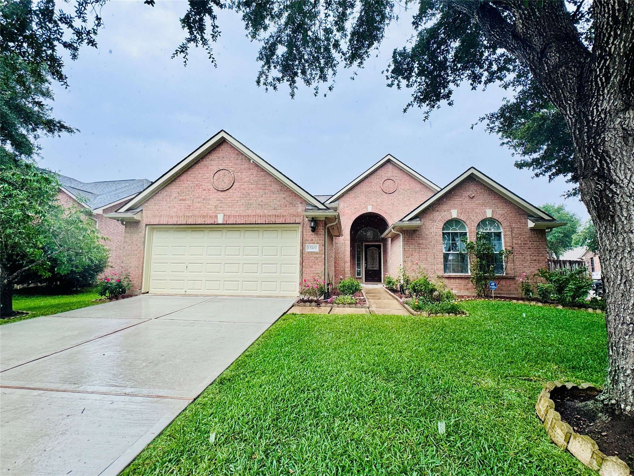 Sugar Land, TX 77498,15102 Millers Run LN