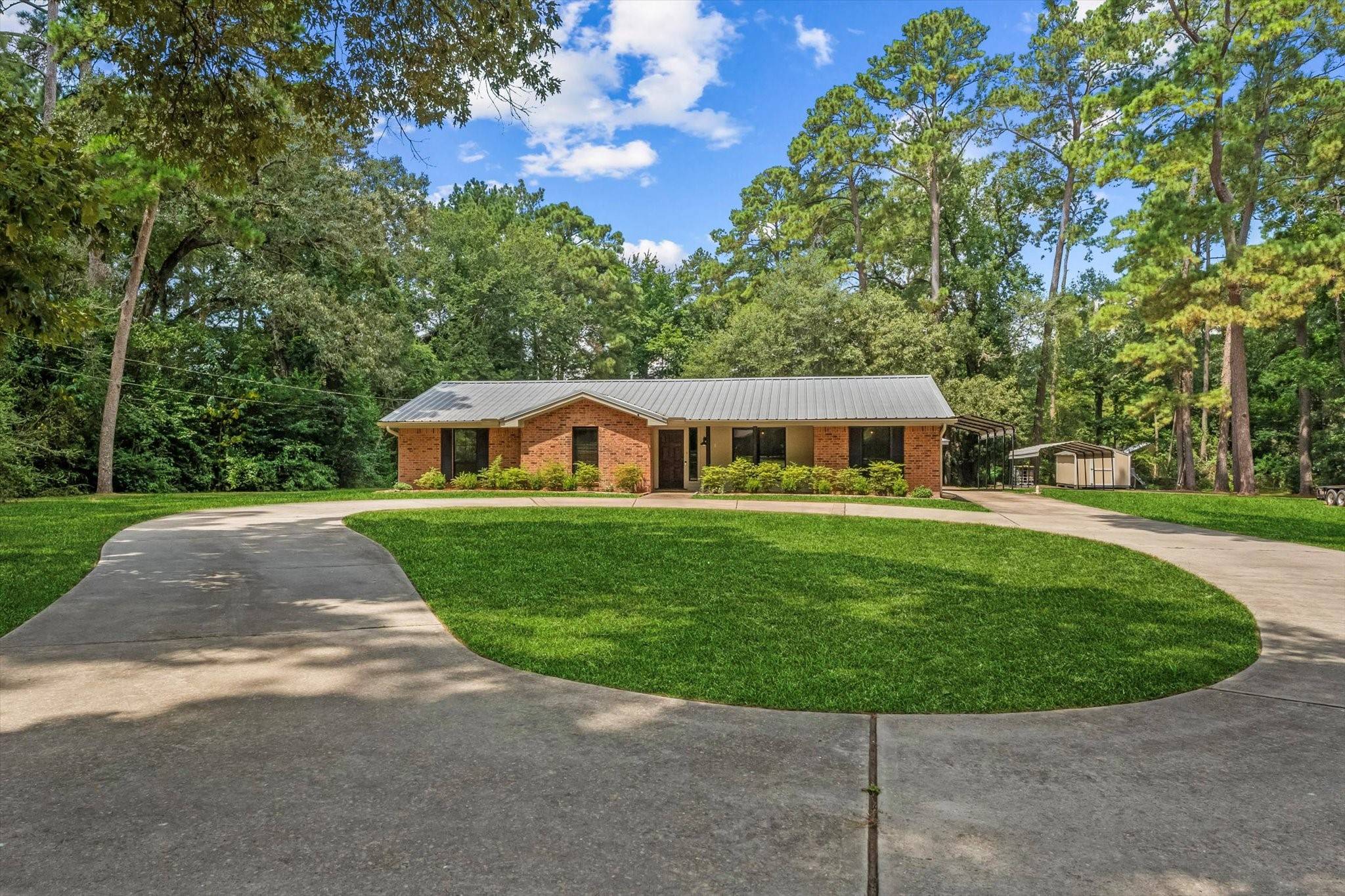 Conroe, TX 77304,126 Lakeshore DR