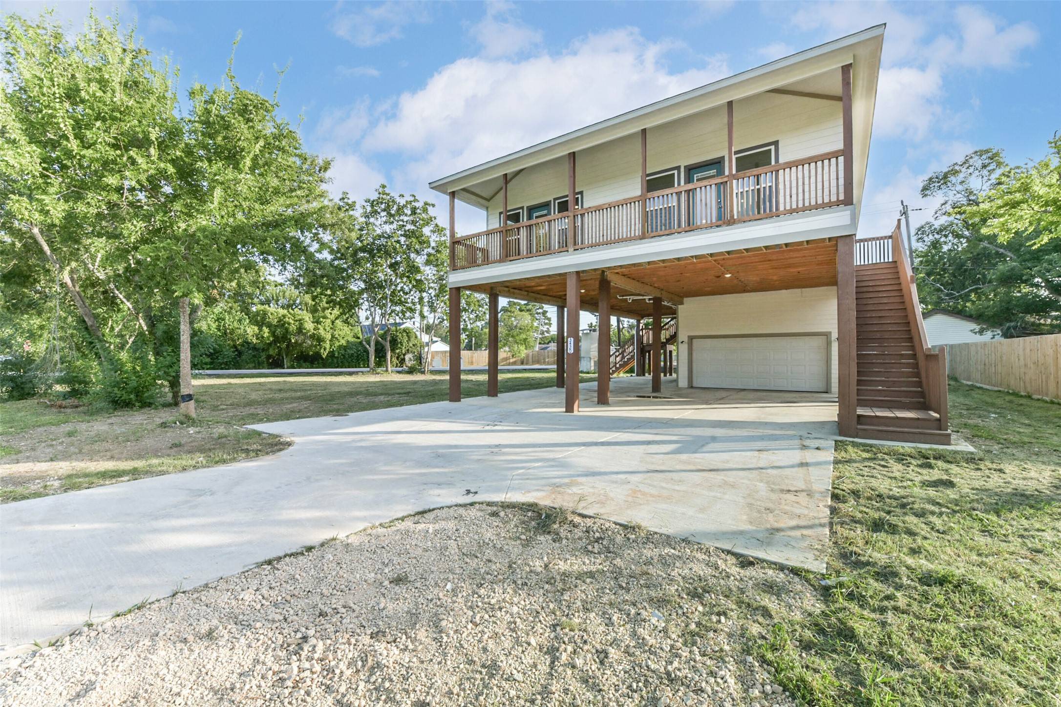 La Porte, TX 77571,3420 Sunrise DR
