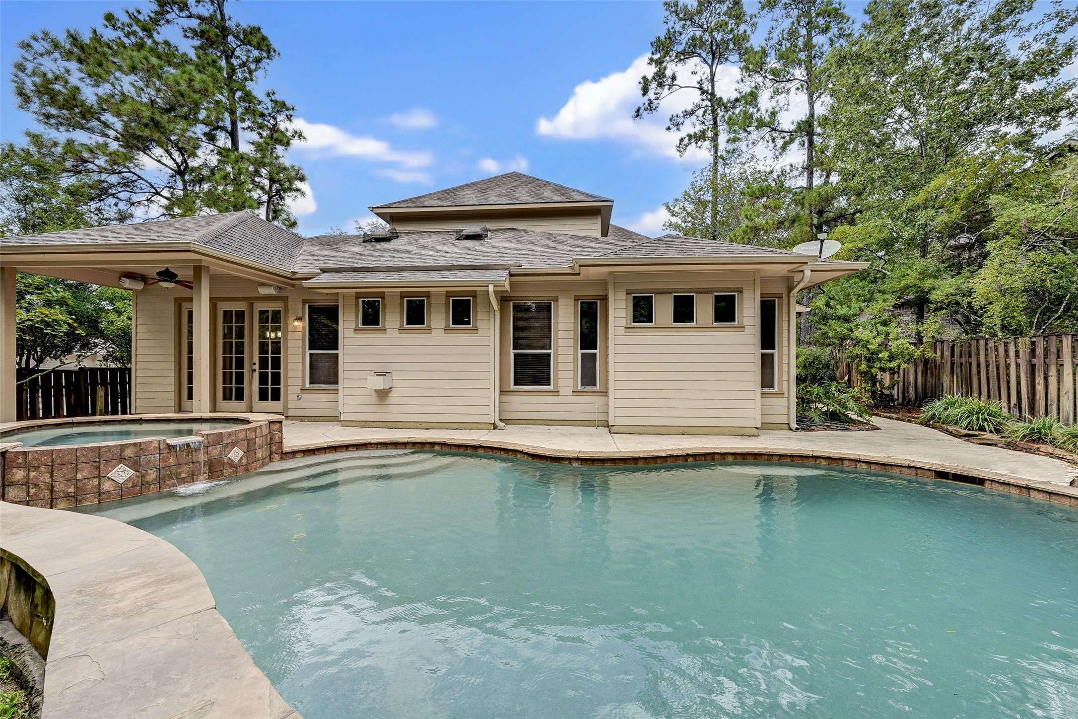 The Woodlands, TX 77382,82 S Longsford CIR