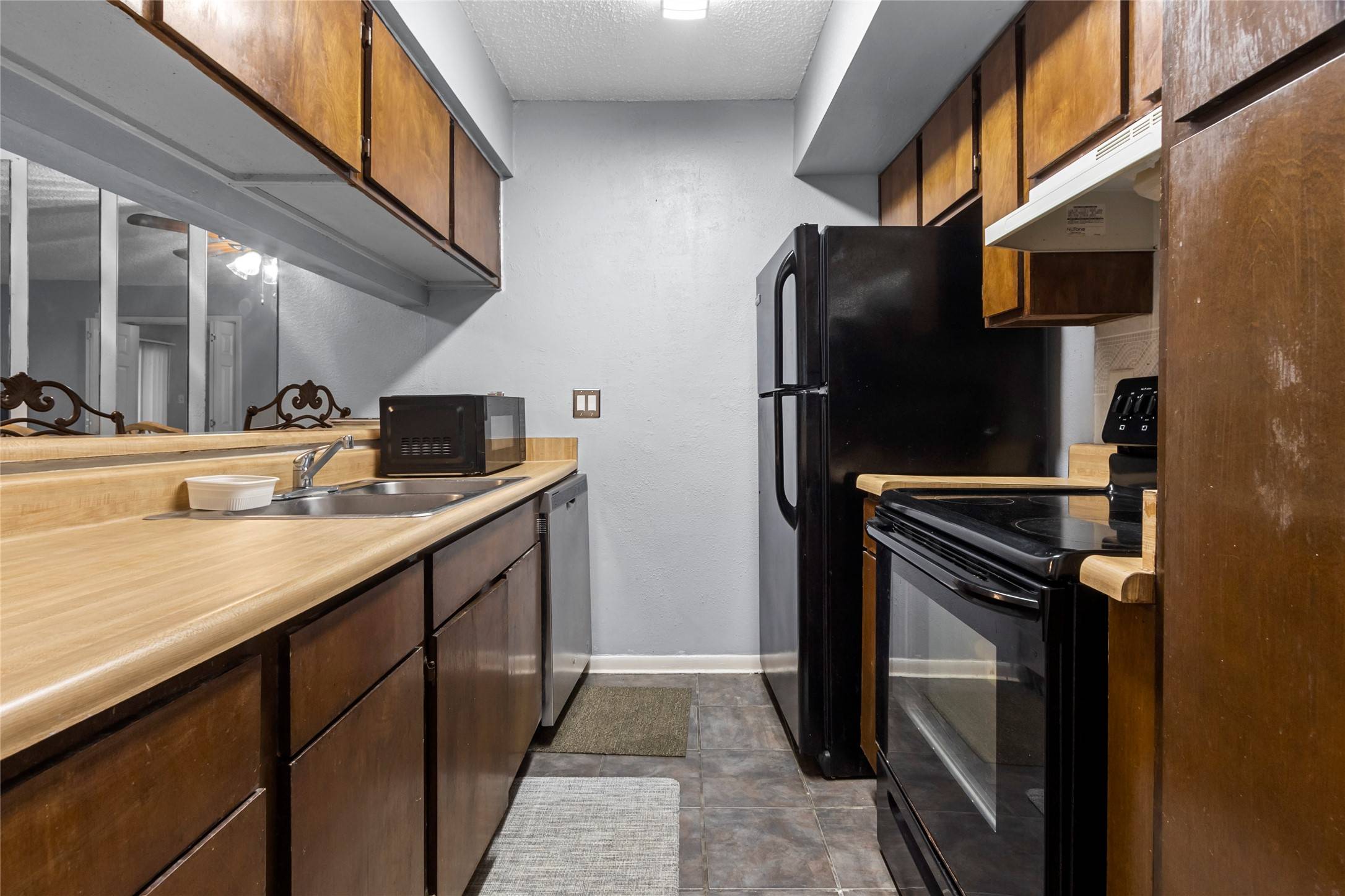 Houston, TX 77036,10110 Forum West DR #622