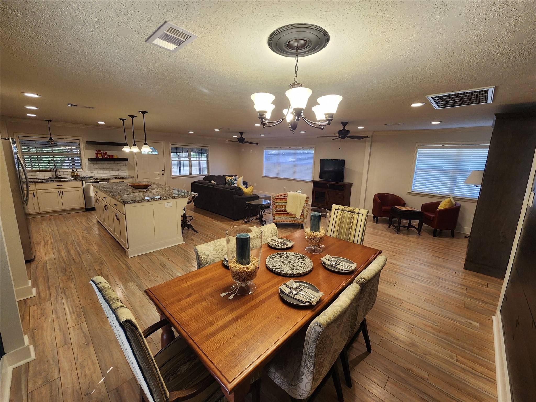 Port Neches, TX 77651,1116 Van AVE
