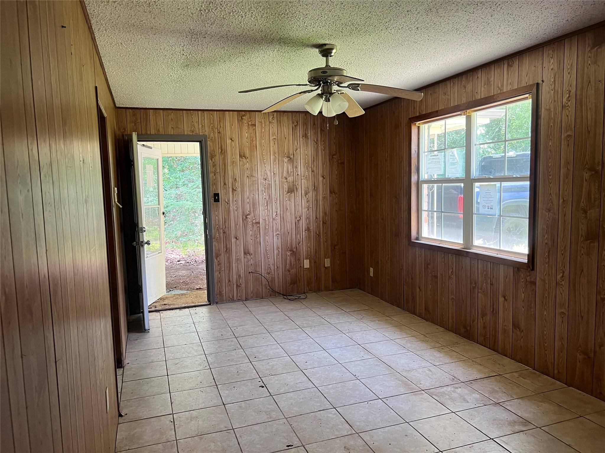 Jasper, TX 75951,1206 Hopkins DR