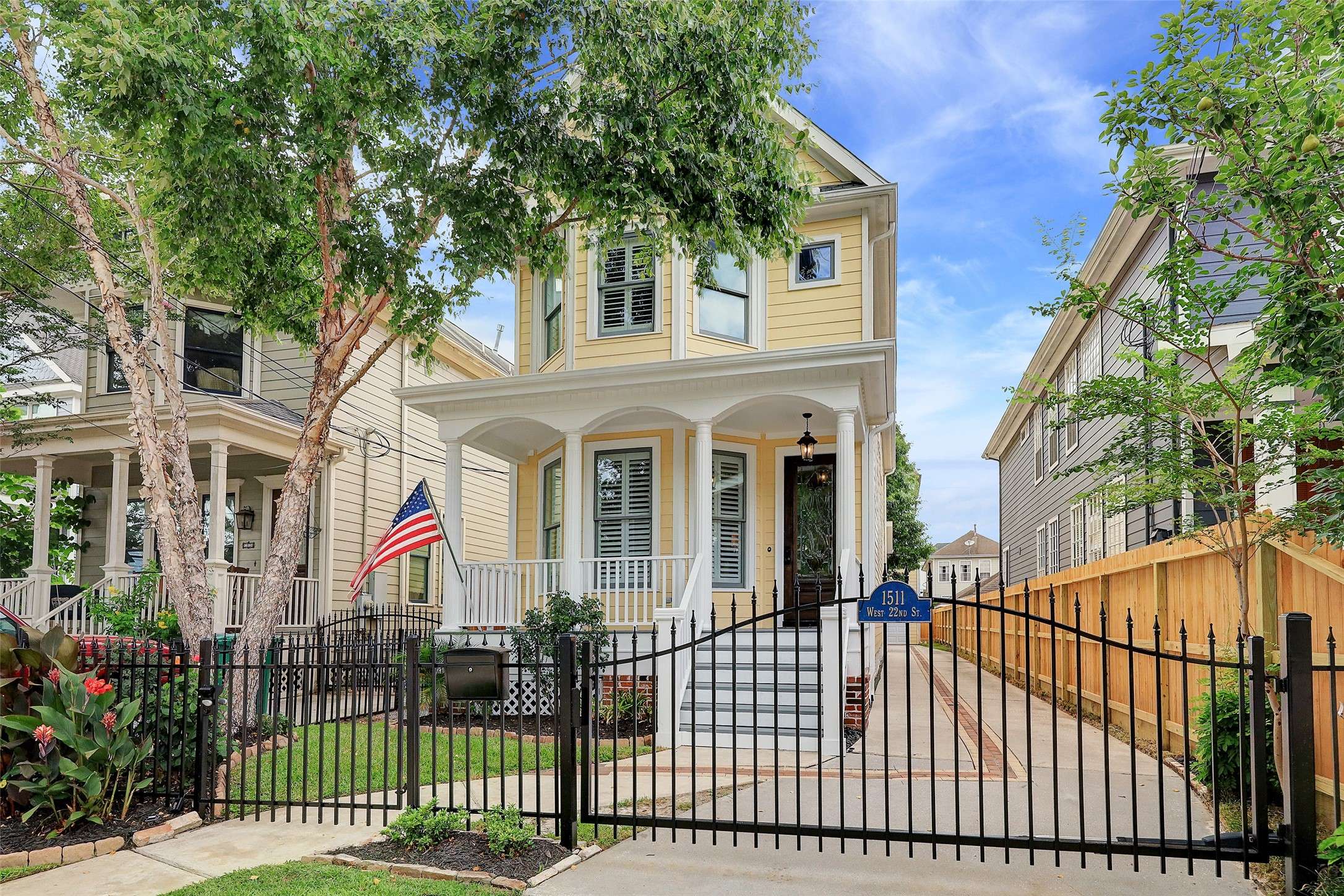 Houston, TX 77008,1511 W 22nd ST