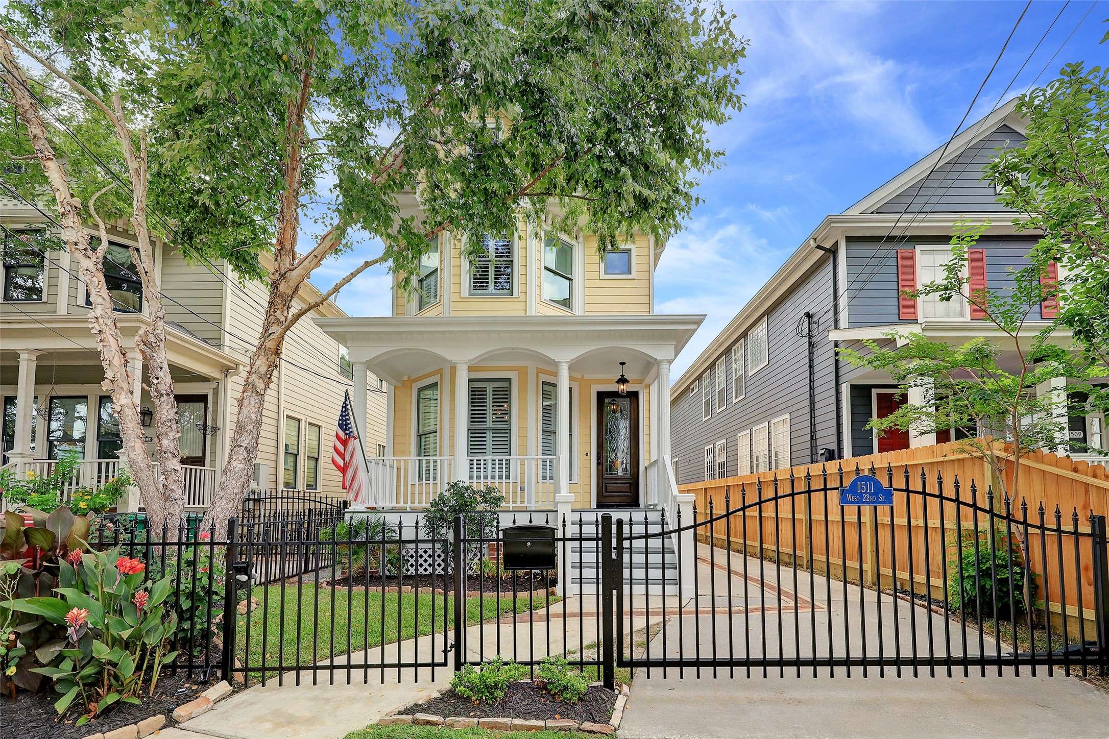 Houston, TX 77008,1511 W 22nd ST