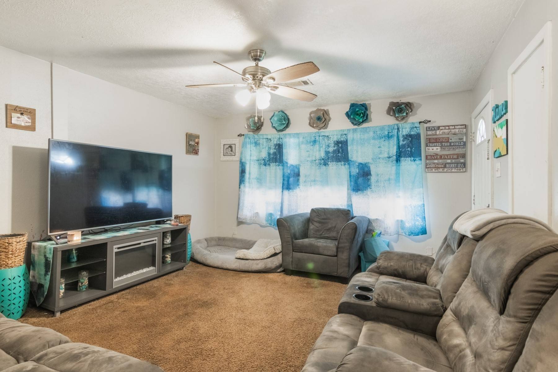 Pasadena, TX 77502,2115 Dewberry LN