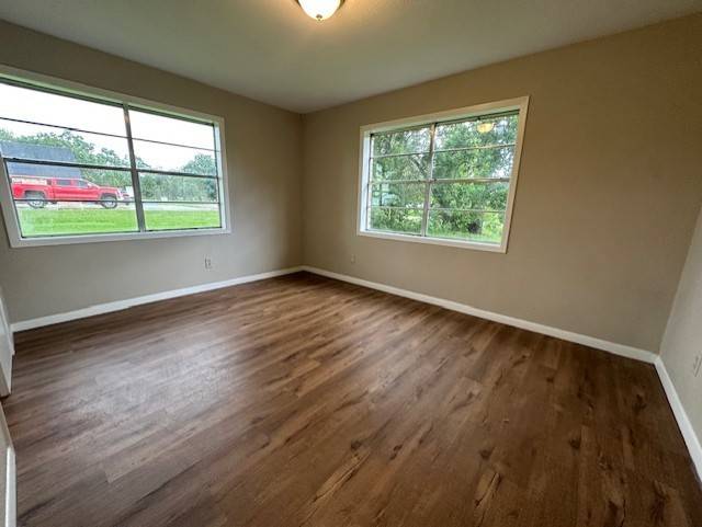 Louise, TX 77455,110 Cedar ST