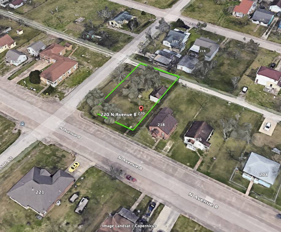 Freeport, TX 77541,220 N Avenue B