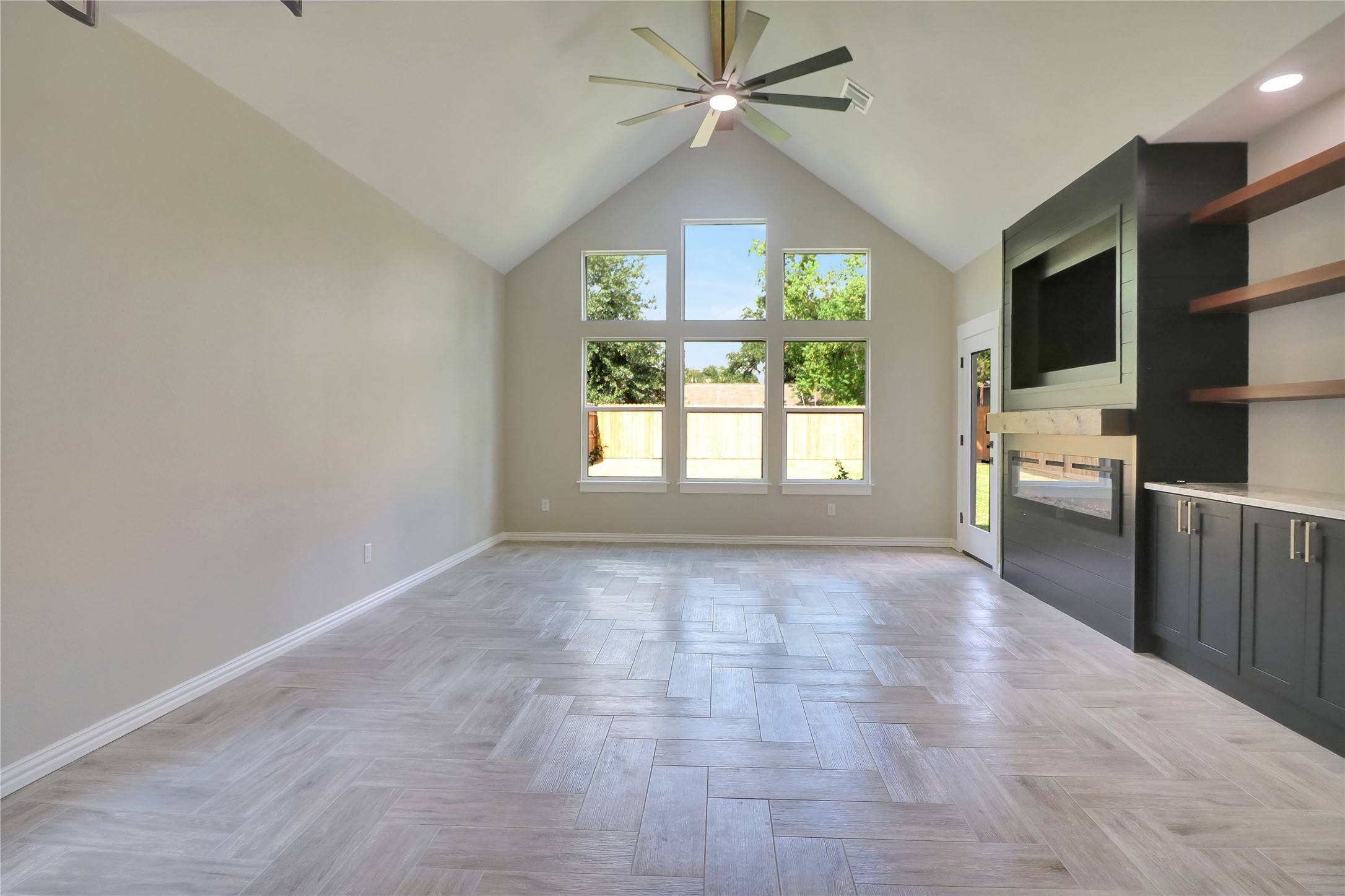 Navasota, TX 77868,704 N Mcnair ST