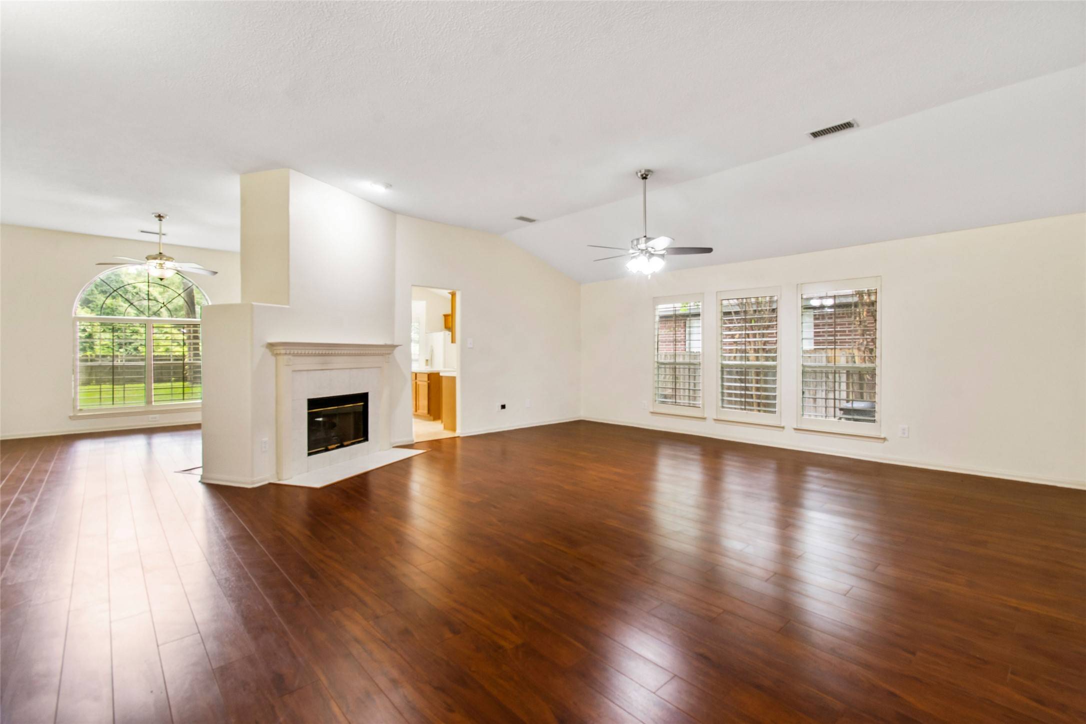 The Woodlands, TX 77380,206 N Dreamweaver CIR