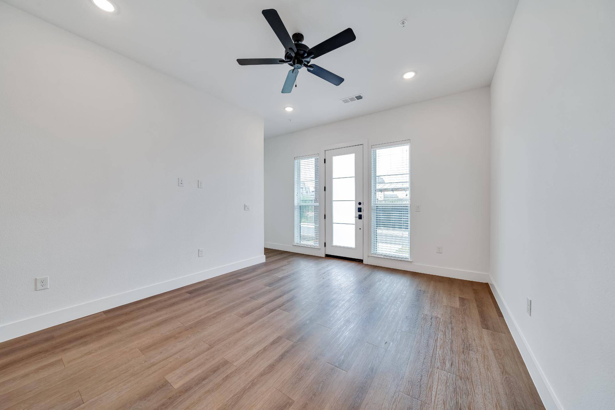 Marble Falls, TX 78654,1601-305 Mustang DR