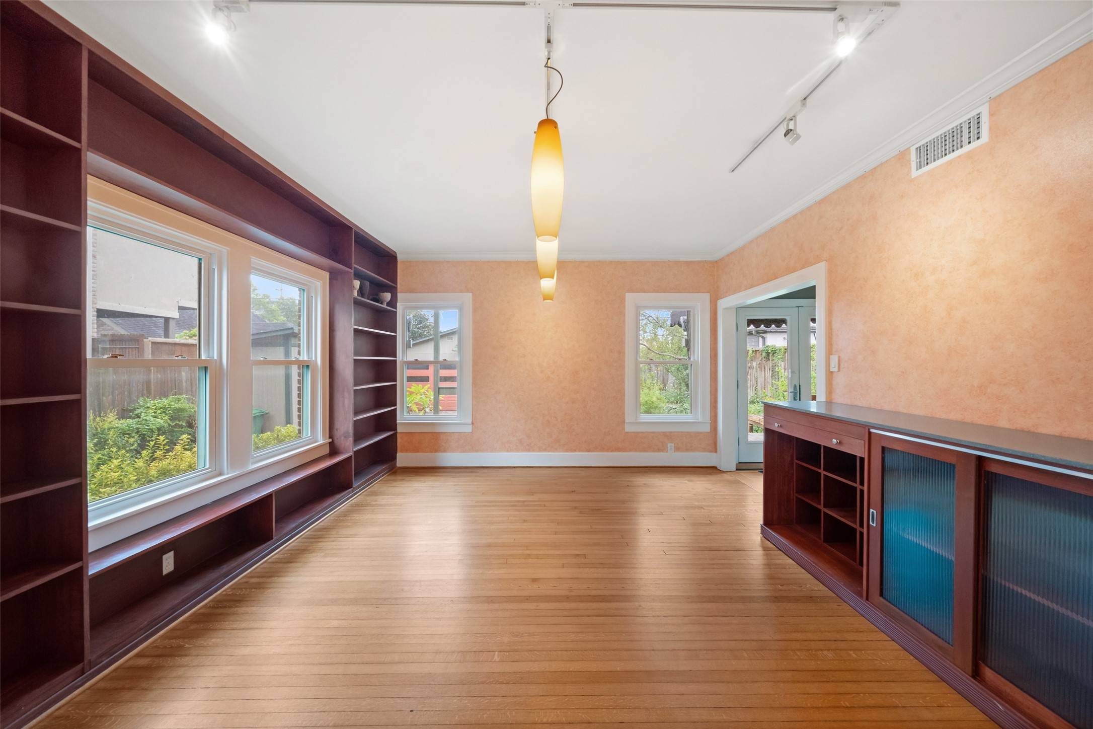 Houston, TX 77098,1723 Marshall ST