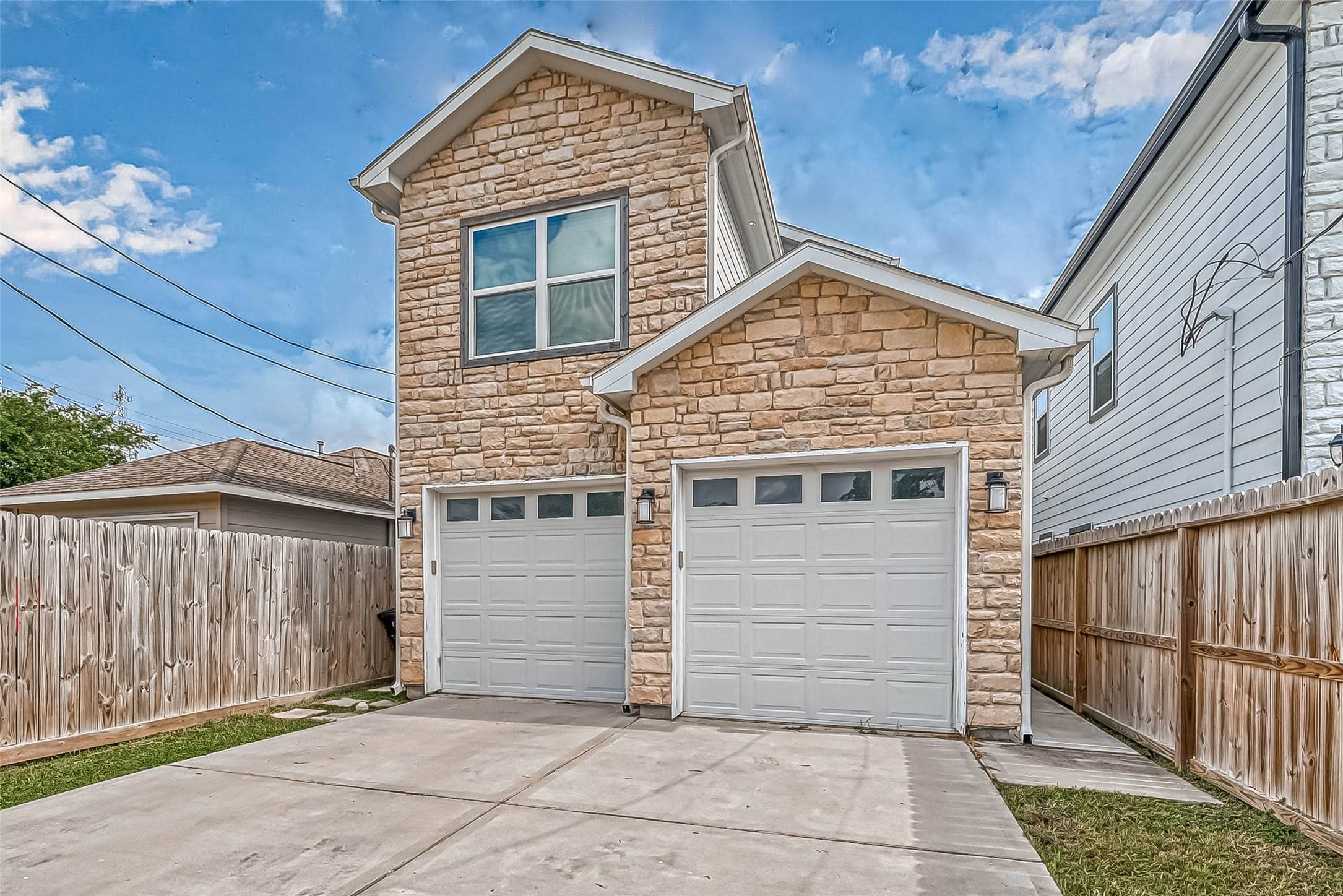 Houston, TX 77022,503 E 40th 1/2 ST #A