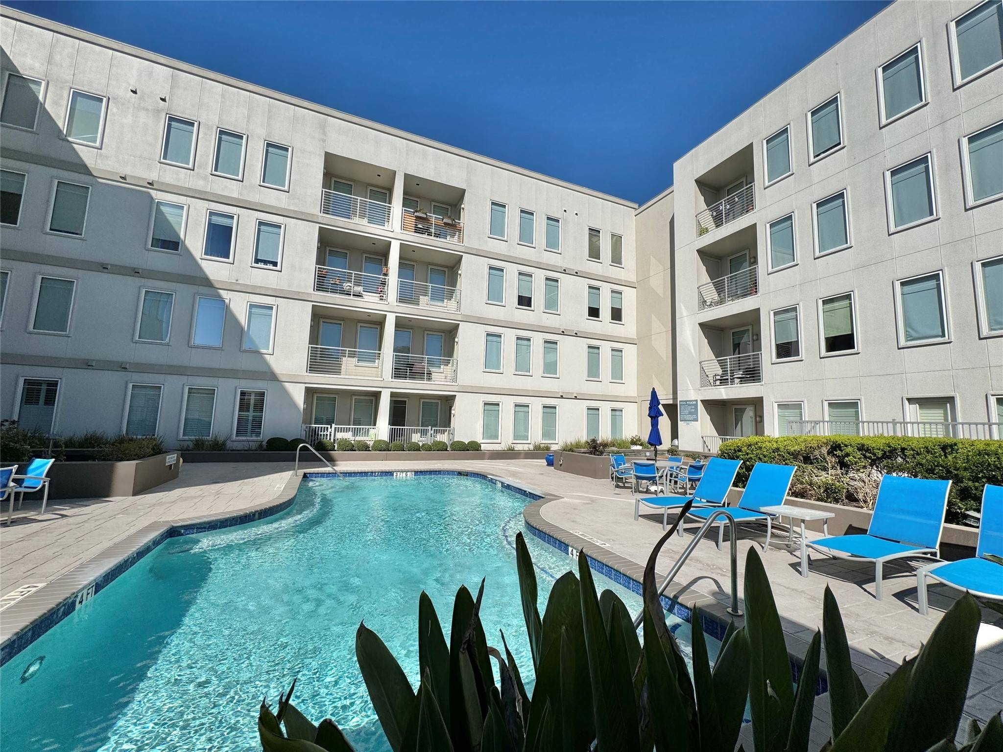 Houston, TX 77007,505 Jackson Hill ST #105