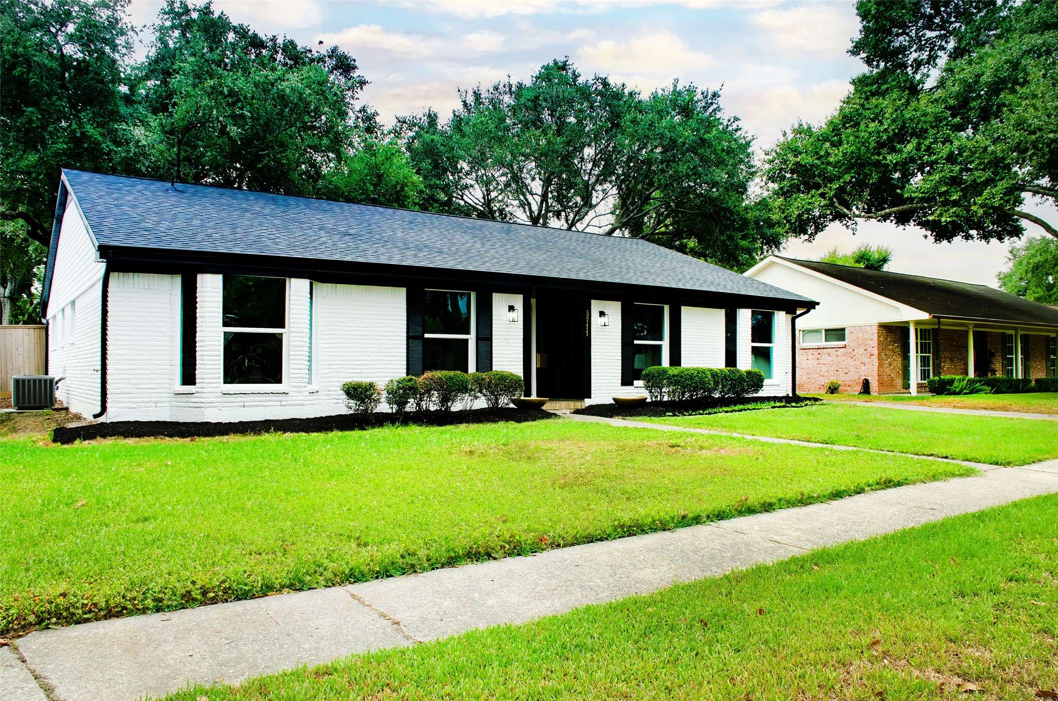 Houston, TX 77096,5711 Rutherglenn DR