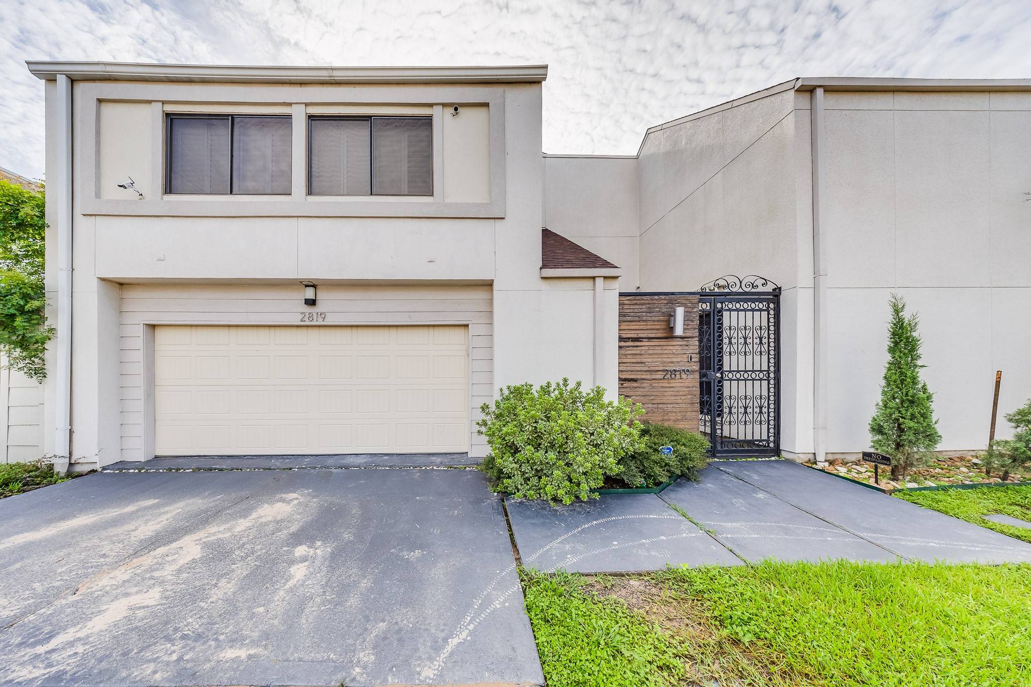 Houston, TX 77057,2819 Bering DR