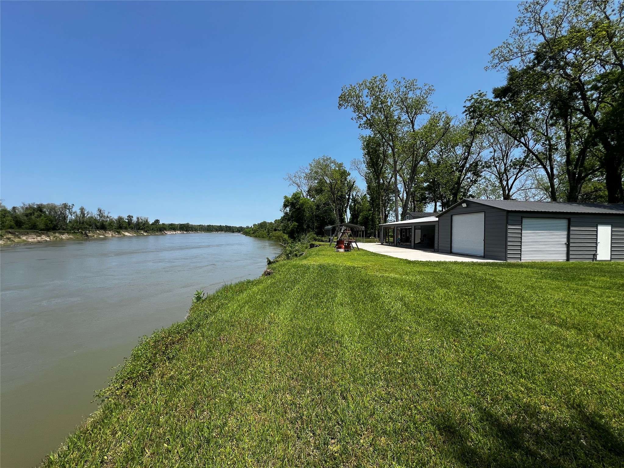Livingston, TX 77351,1074 W Taylor Lake CIR