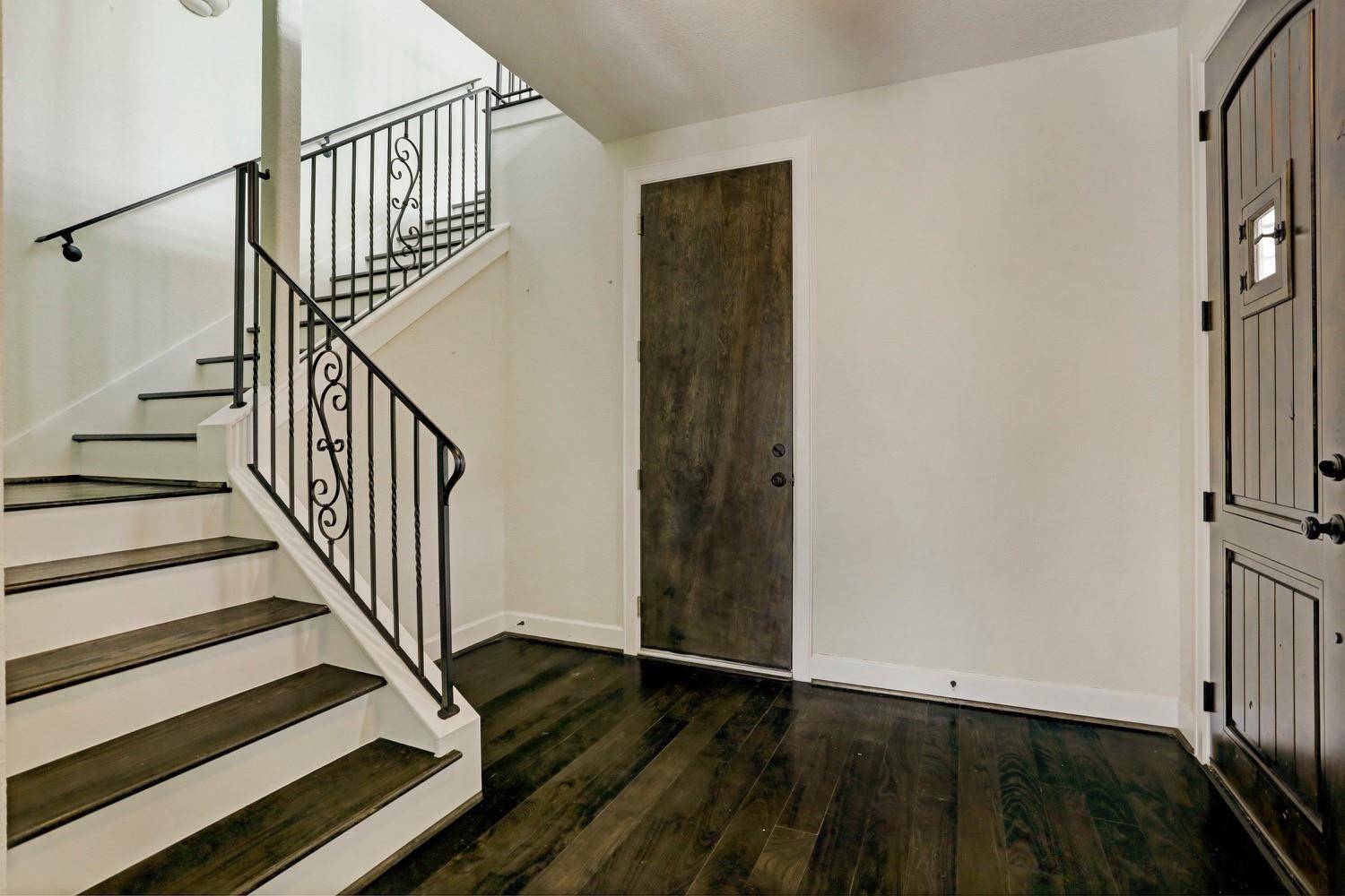 Houston, TX 77007,908 Patterson ST