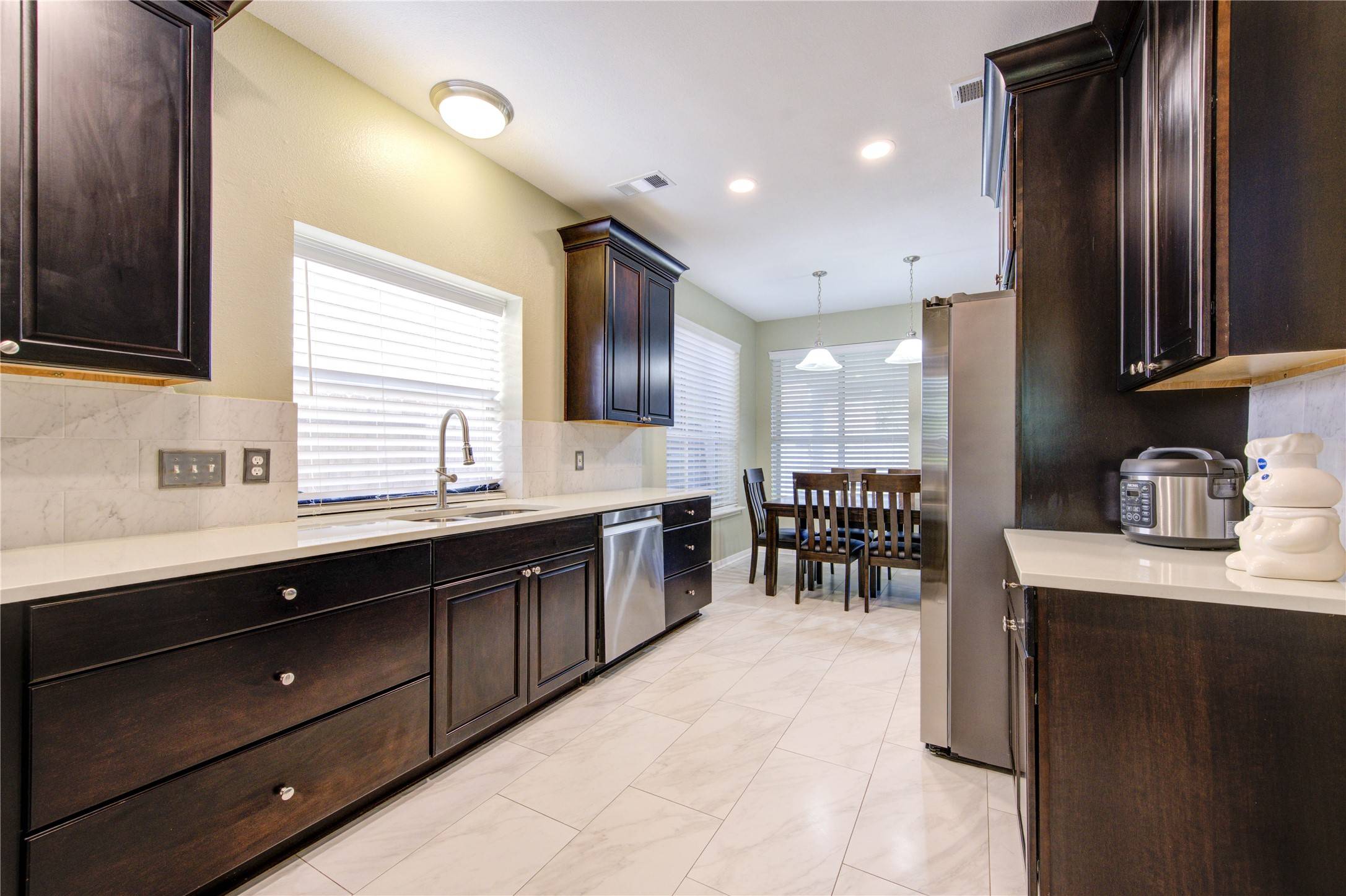 Sugar Land, TX 77479,5422 Santa Chase LN