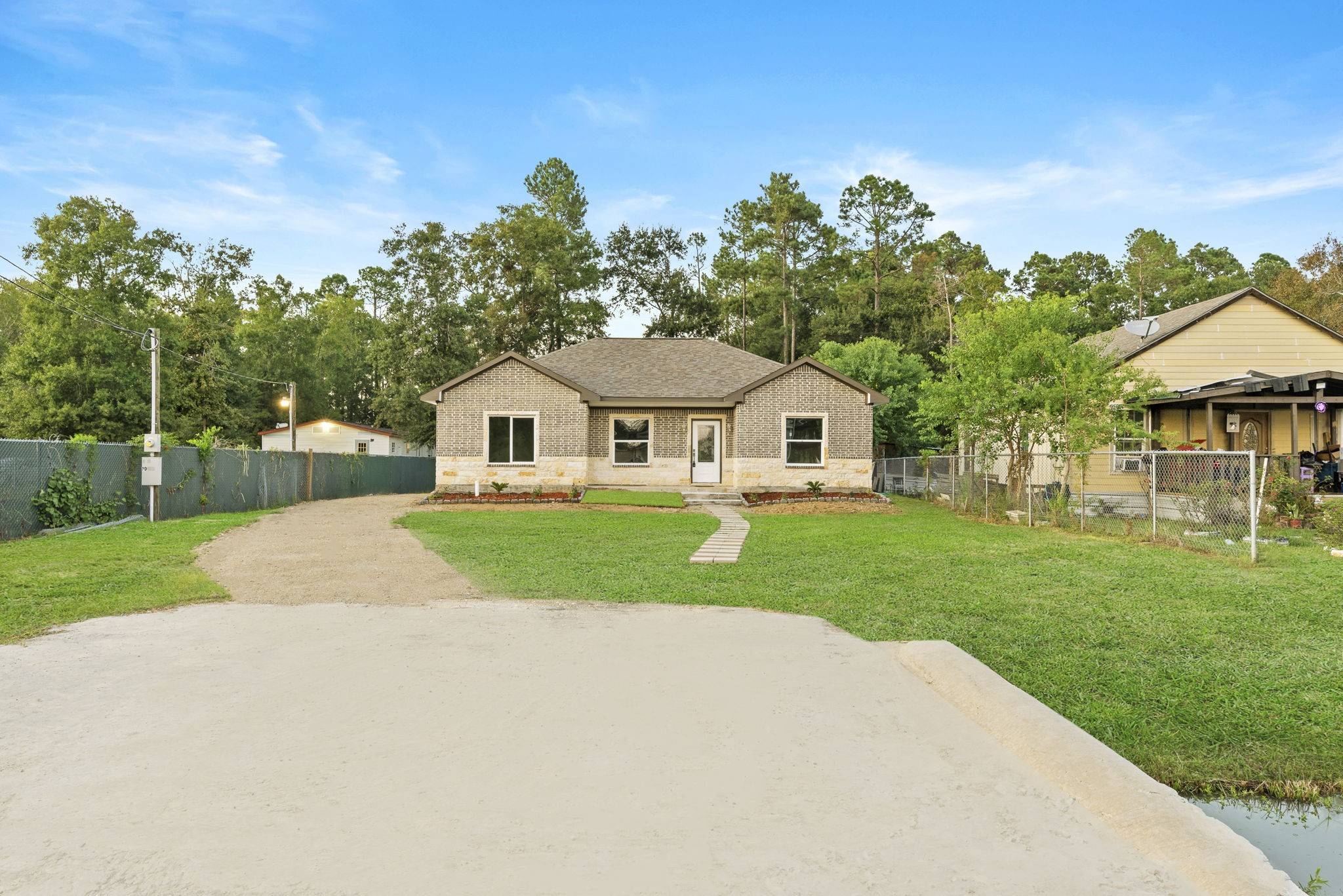 Cleveland, TX 77327,1274 County Road 5035