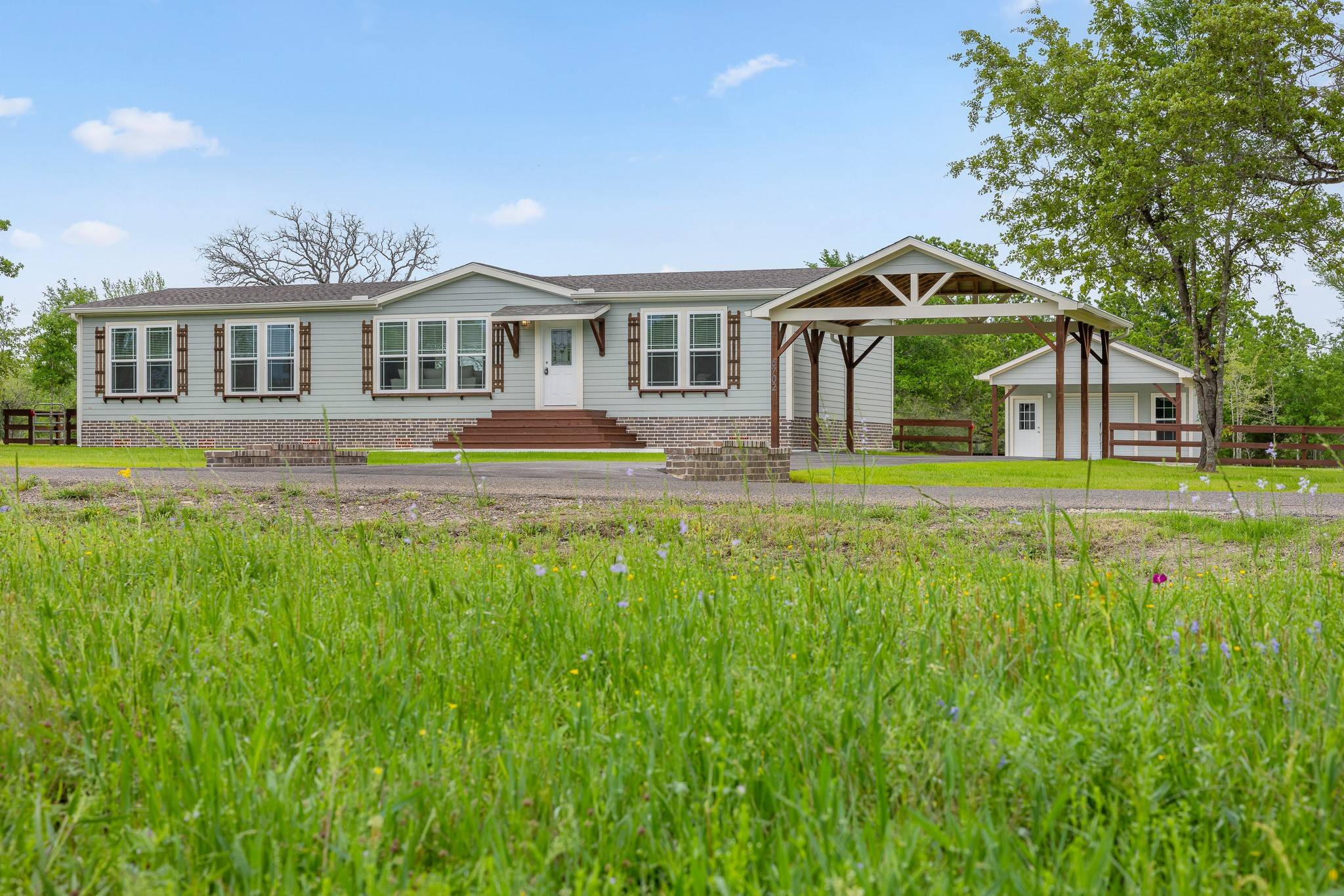 Bedias, TX 77831,6702 Atakapan Trail