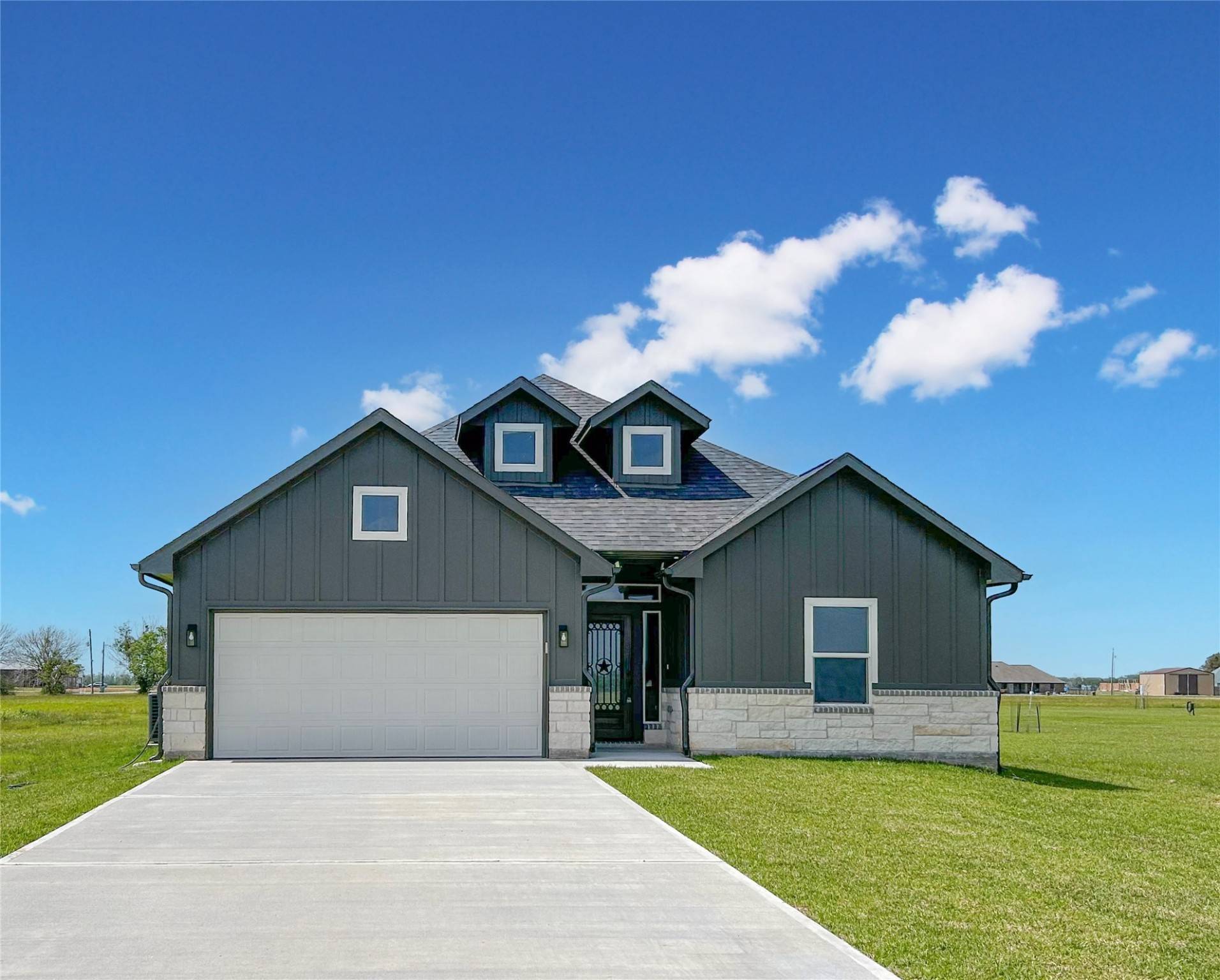 Angleton, TX 77515,435 Angus TRL