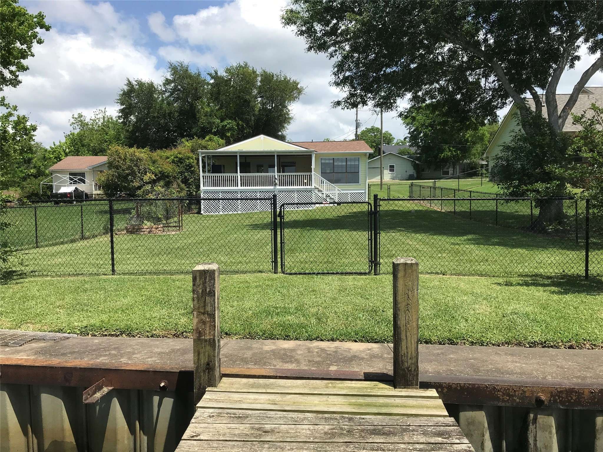 Livingston, TX 77351,104 Bayside ST