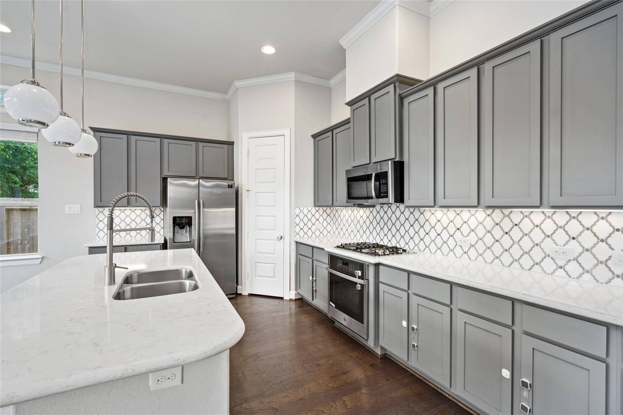 Houston, TX 77018,927 S Lacey Garden LOOP