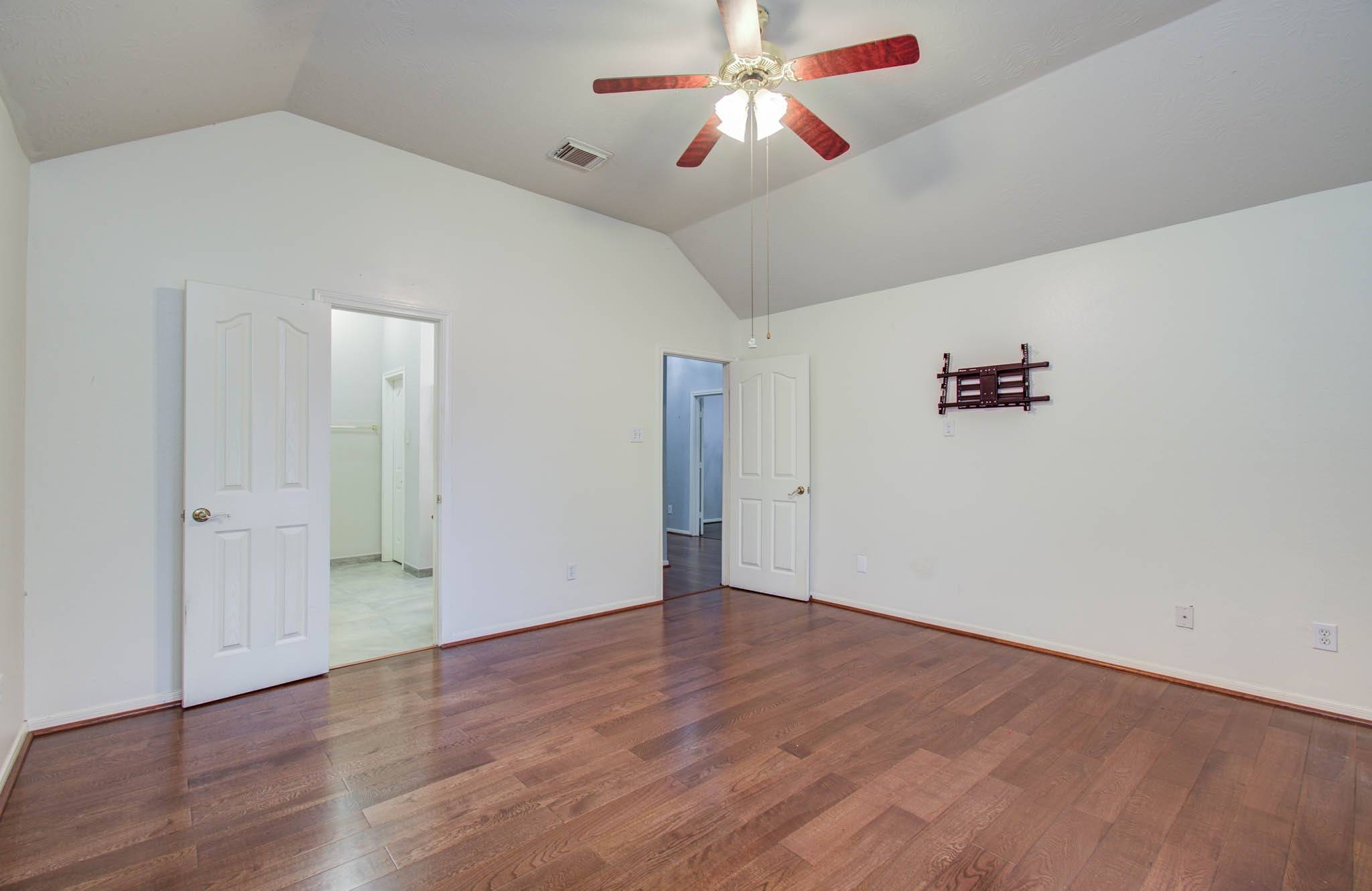 La Porte, TX 77571,9540 Dry Springs DR