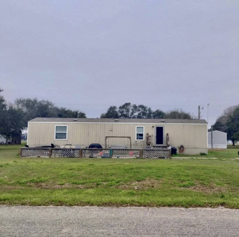 Palacios, TX 77465,1535 Bayview DR