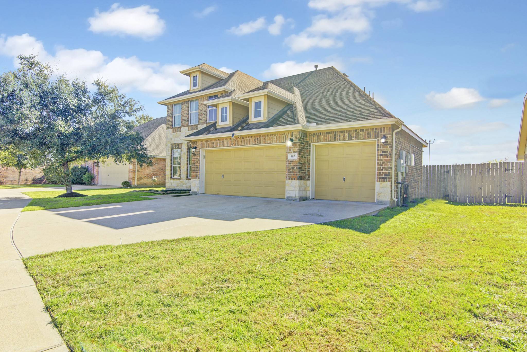 Alvin, TX 77511,197 Midtown Park DR