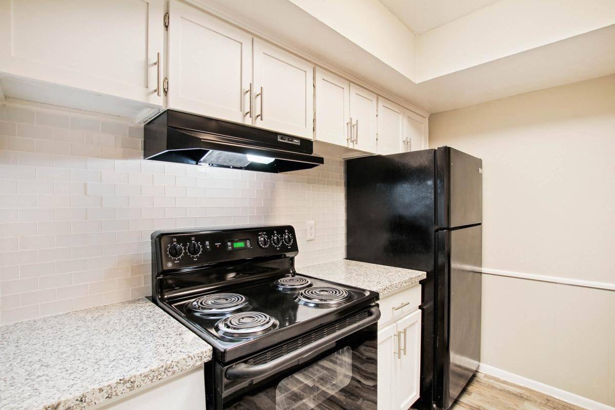 Richardson, TX 75080,1212 Hampshire Ln #203-1
