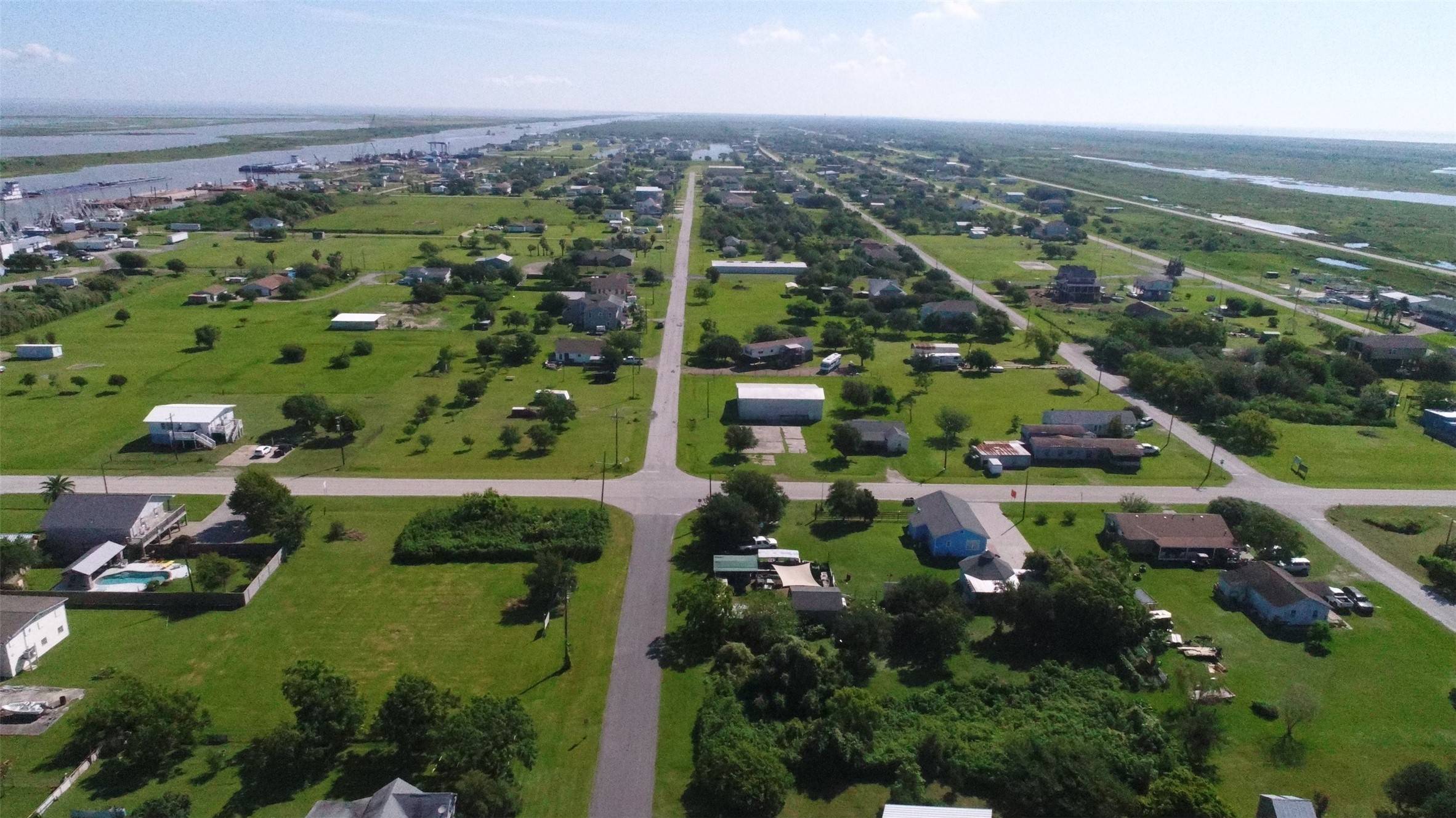 Port Bolivar, TX 77650,516 Overton AVE
