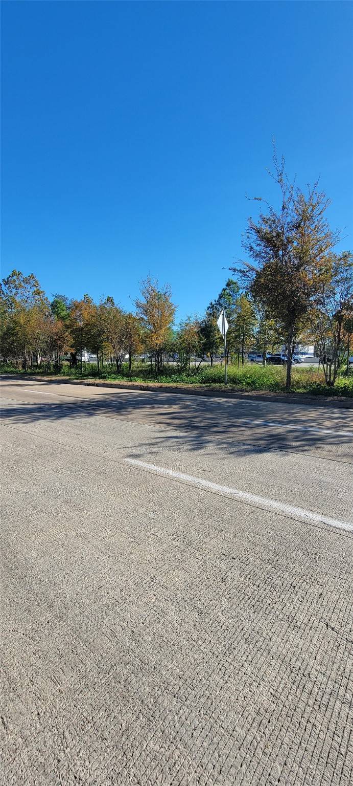 Houston, TX 77022,917 North LOOP