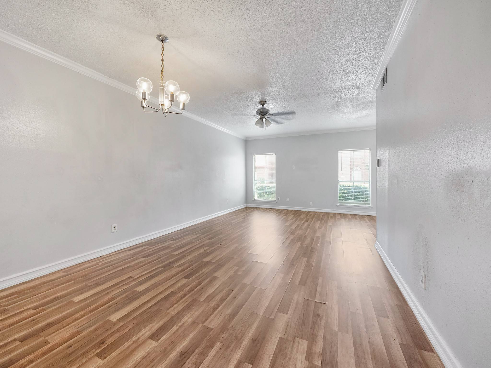 Houston, TX 77071,7700 Creekbend DR #40