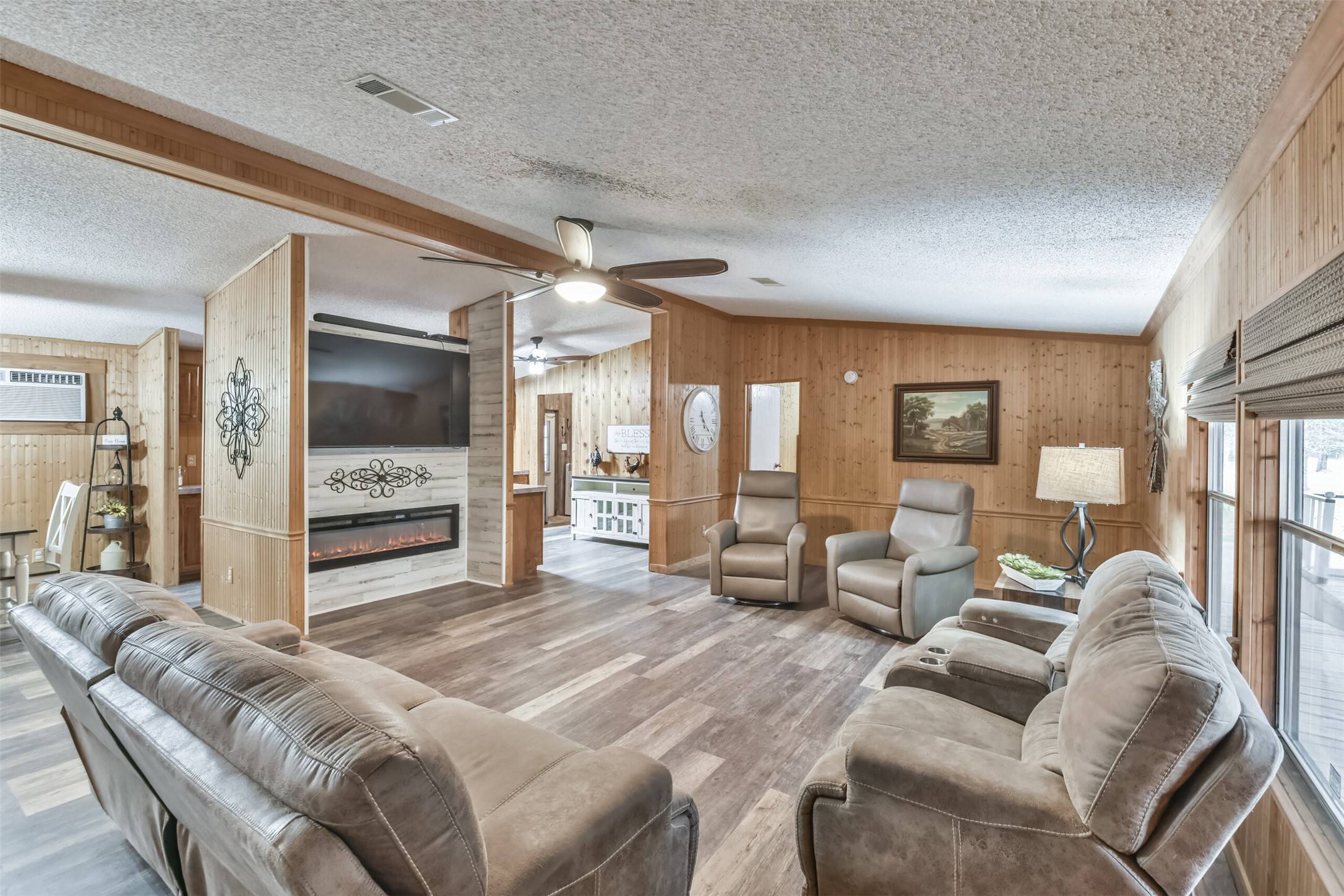 New Caney, TX 77357,19809 Emerald LN